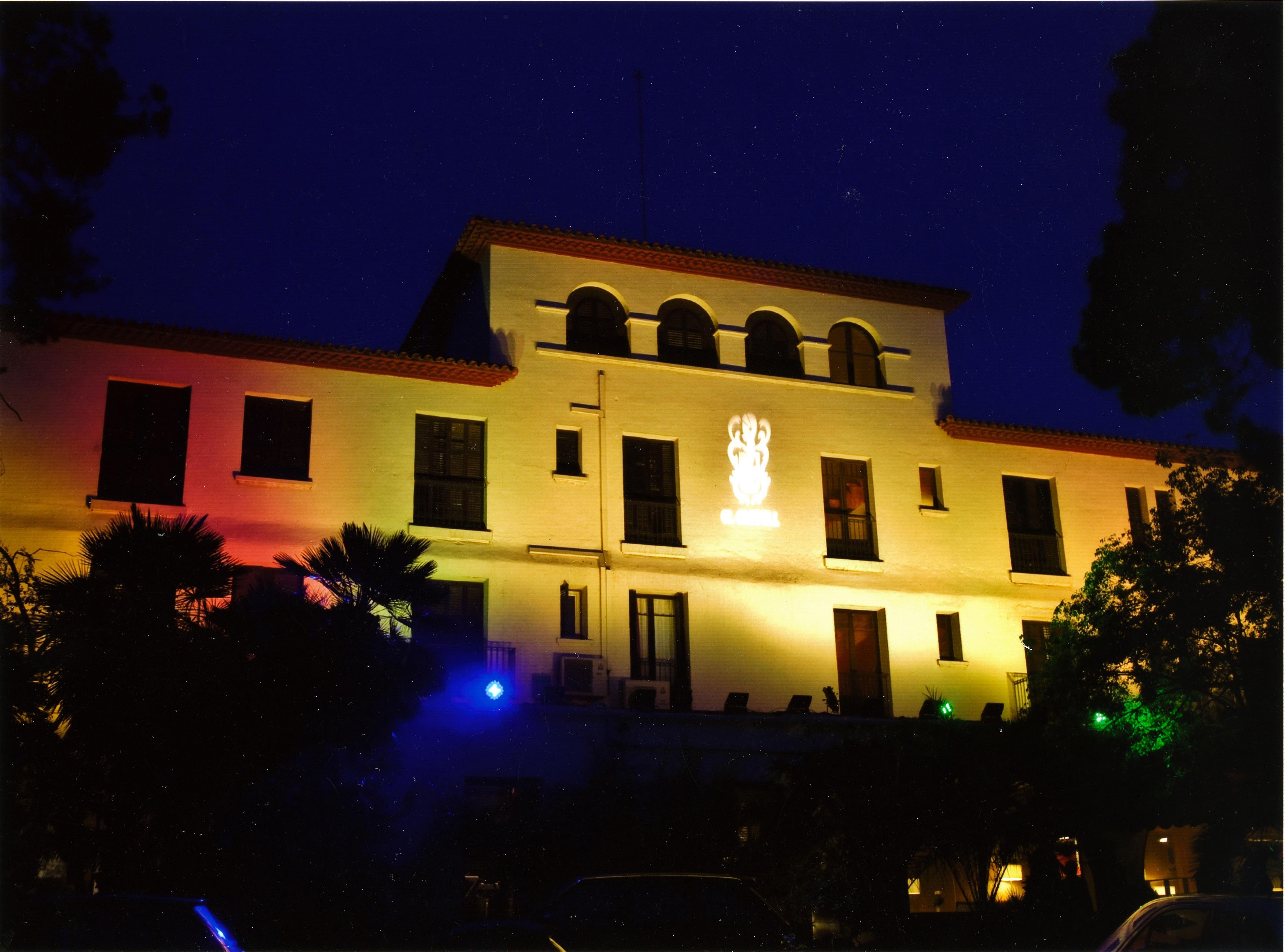 Hotel El Castell Sant Boi de Llobregat Kültér fotó
